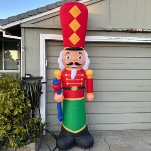 Home Accents 12’ Nutcracker Soldier LED Lights Christmas INFLATABLE Airblown
